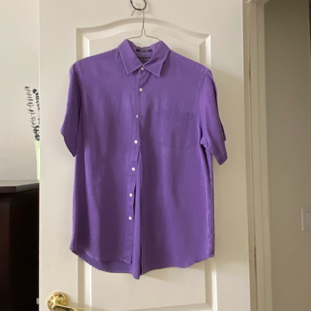 Men’s button up dress shirt